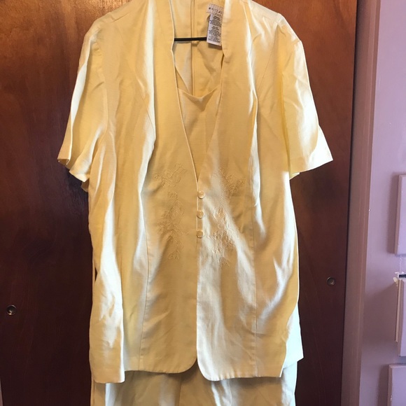 pale yellow plus size dress